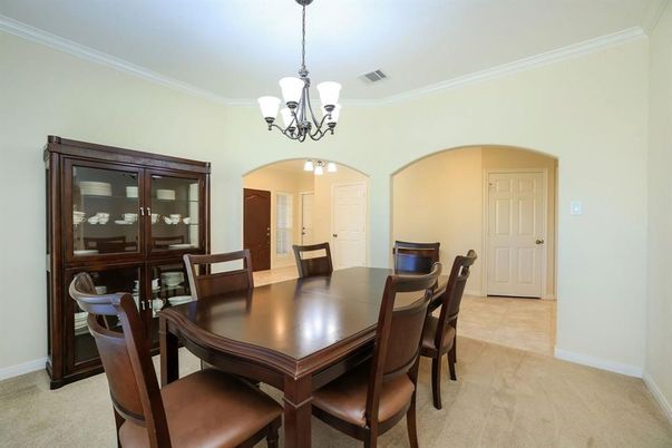 Chandelier, Dining room, Interior