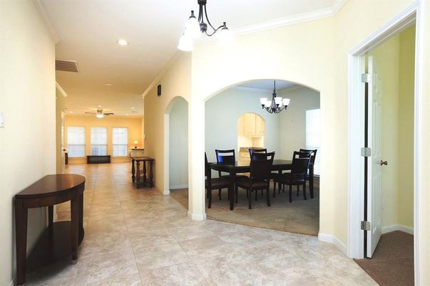Chandelier, Dining room, Interior, Recessed Lighting