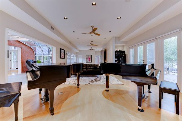 Interior, Piano, Recessed Lighting, Wood Texture Flooring