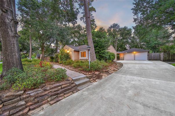 Backyard, Detached Garage, Exterior