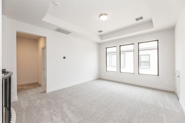 Empty room, Interior