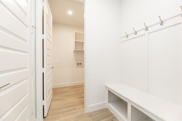 Interior, Recessed Lighting, Walk-in Closets, Wood Texture Flooring