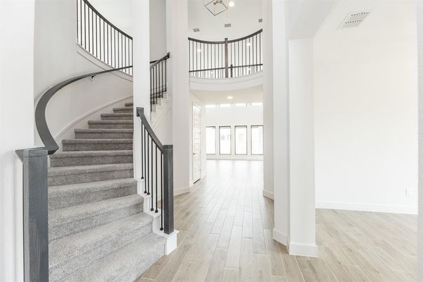 Interior, Pendant Lights, Recessed Lighting, Wood Texture Flooring