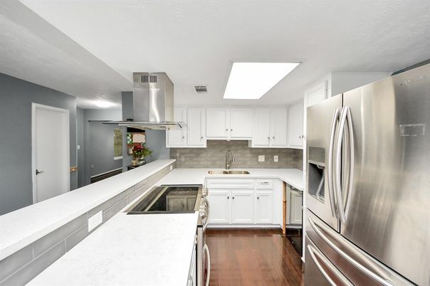 Interior, Kitchen, Stainless Steel Appliances, Wood Texture Flooring