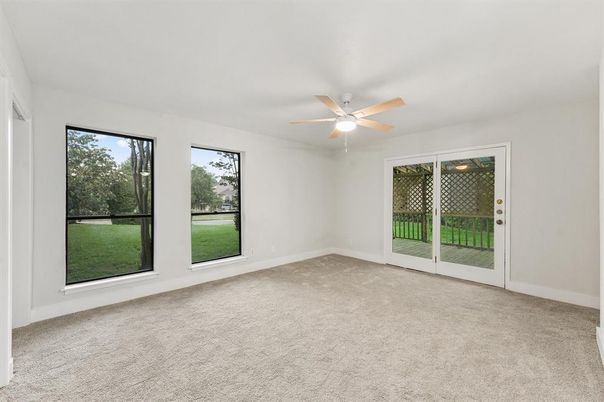 Empty room, Interior