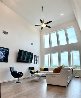 Interior, Living room, Recessed Lighting, Wood Texture Flooring
