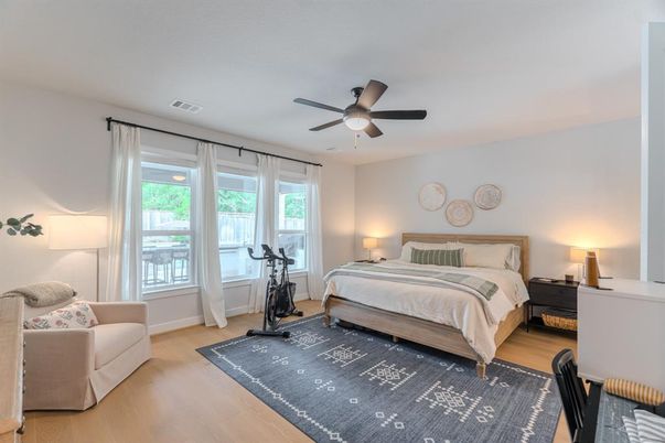 Bedroom, Fitness Equipment, Interior, Wood Texture Flooring