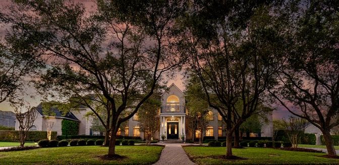 Backyard, Exterior, Facade, French Provincial