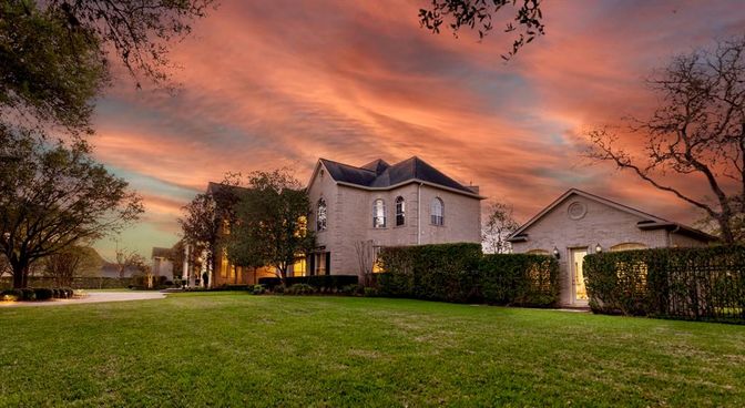 Backyard, Exterior, Facade, French Provincial