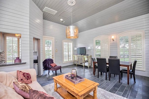 Dining room, Interior, Living room, Pendant Lights, Recessed Lighting, Wood Texture Flooring