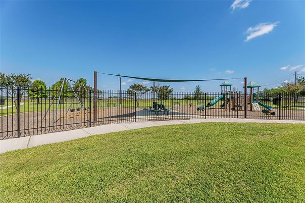Backyard, Exterior, Playground