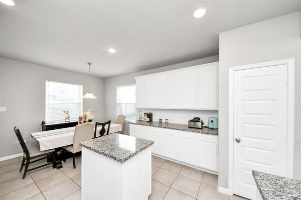 Dining room, Interior, Kitchen, Pendant Lights, Recessed Lighting