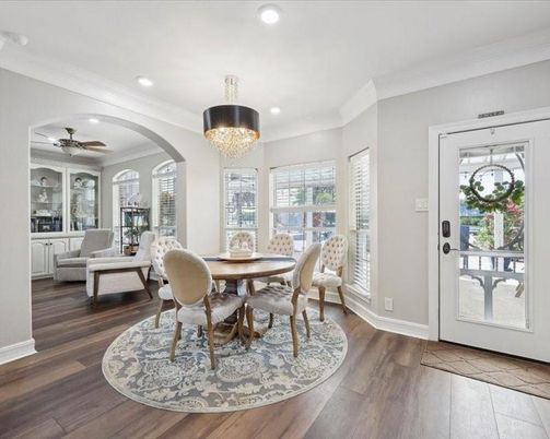 Chandelier, Dining room, Interior, Recessed Lighting, Wood Texture Flooring