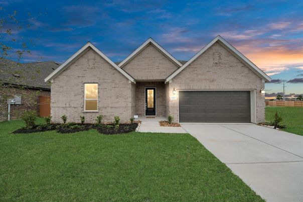 Attached, Exterior, Facade, Brick Traditional