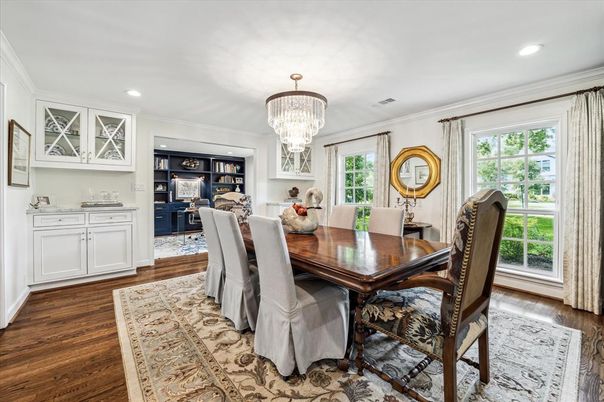 Chandelier, Dining room, Interior, Recessed Lighting, Wood Texture Flooring