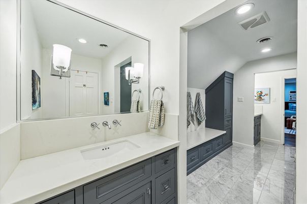 Bathroom, Interior, Marble, Recessed Lighting