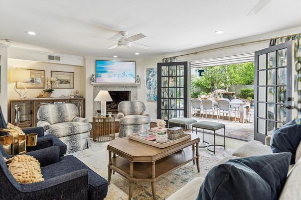 Fireplace, Interior, Living room, Recessed Lighting
