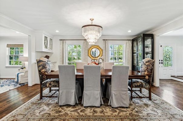 Chandelier, Dining room, Interior, Recessed Lighting, Wood Texture Flooring