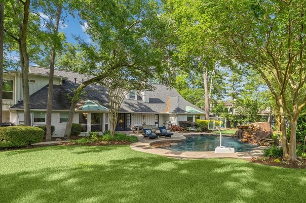 Backyard, Exterior, Pool
