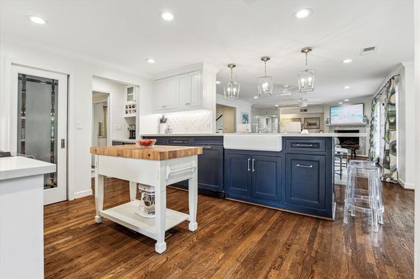Interior, Kitchen, Pendant Lights, Recessed Lighting, Wood Texture Flooring