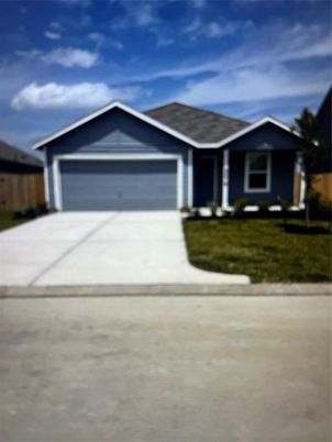 Attached, Exterior, Facade, Ranch