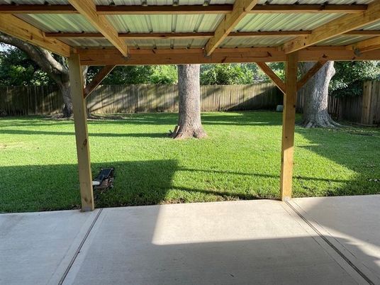 Backyard, Exterior