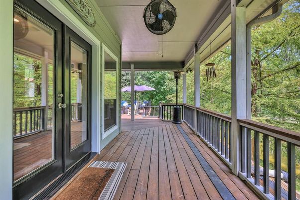 Exterior, Wood Texture Flooring