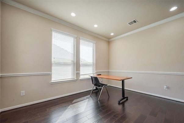 Home Office, Interior, Recessed Lighting, Wood Texture Flooring