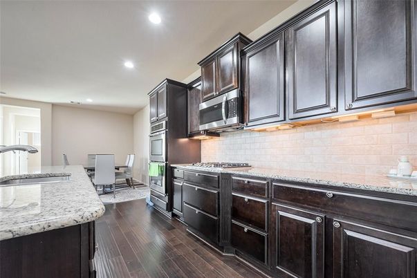 Dining room, Interior, Kitchen, Recessed Lighting, Wood Texture Flooring
