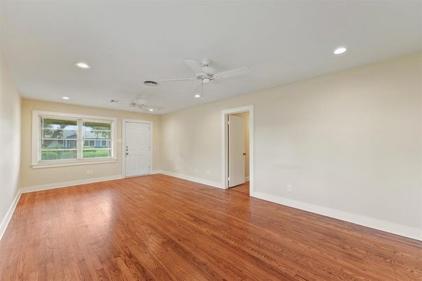 Empty room, Interior, Recessed Lighting, Wood Texture Flooring