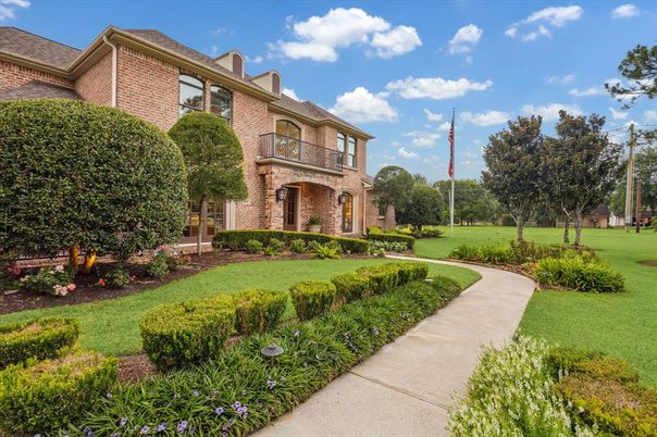 Backyard, Exterior, Facade, Brick Facade, French Provincial