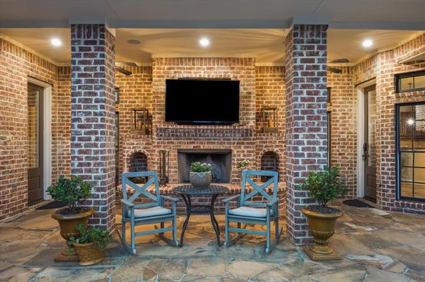 Exterior, Recessed Lighting