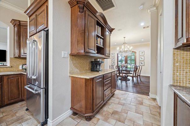Chandelier, Dining room, Interior, Kitchen, Recessed Lighting, Tile Countertops
