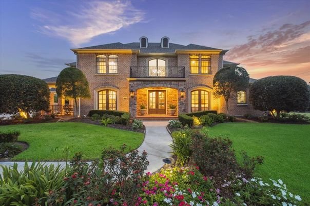 Backyard, Exterior, Facade, Brick Facade, French Provincial