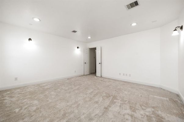 Empty room, Interior, Recessed Lighting