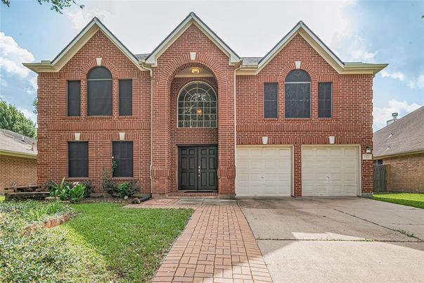 Attached, Exterior, Facade, Brick Facade, Brick Traditional