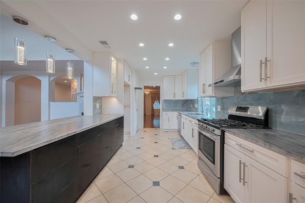 Interior, Kitchen, Pendant Lights, Recessed Lighting