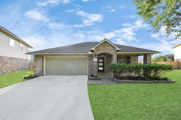 Attached, Backyard, Exterior, Facade, Ranch