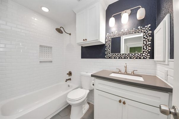 Bathroom, Interior, Recessed Lighting