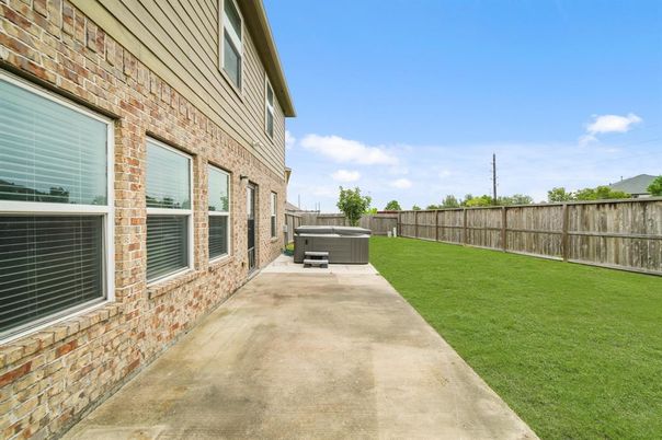 Backyard, Exterior, Hot Tub