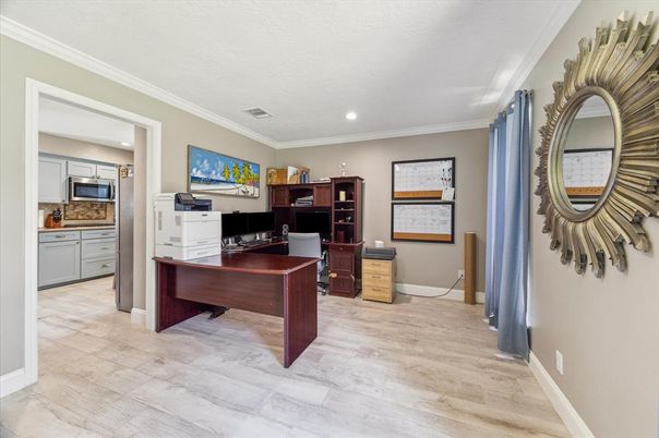 Home Office, Interior, Kitchen, Recessed Lighting, Wood Texture Flooring