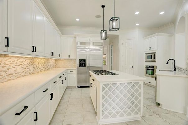 Interior, Kitchen, Pendant Lights, Recessed Lighting, Stainless Steel Appliances