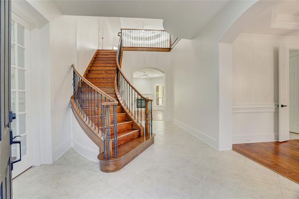 Chandelier, Interior, Wood Texture Flooring