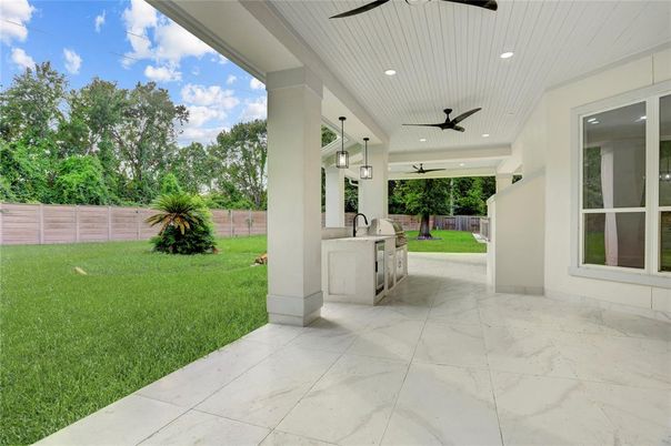 Backyard, Exterior