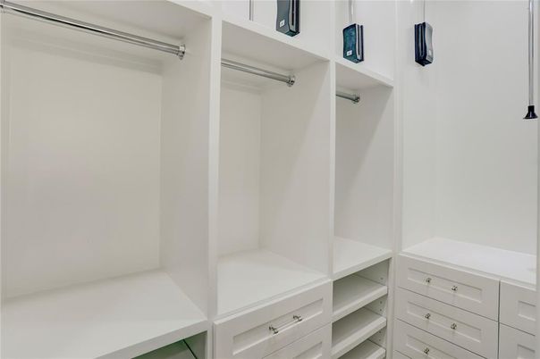 Interior, Walk-in Closets