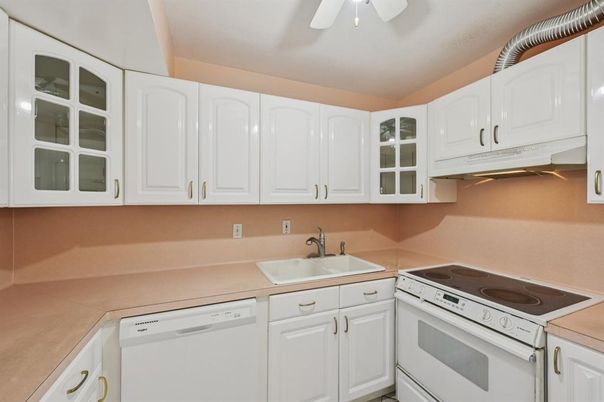 Interior, Kitchen, Washer