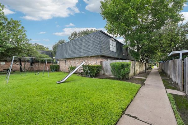 Backyard, Exterior, Playground