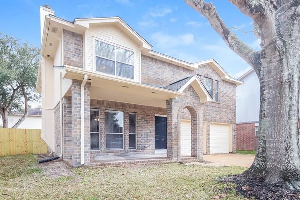 Attached, Exterior, Facade, Brick Facade, Brick Traditional