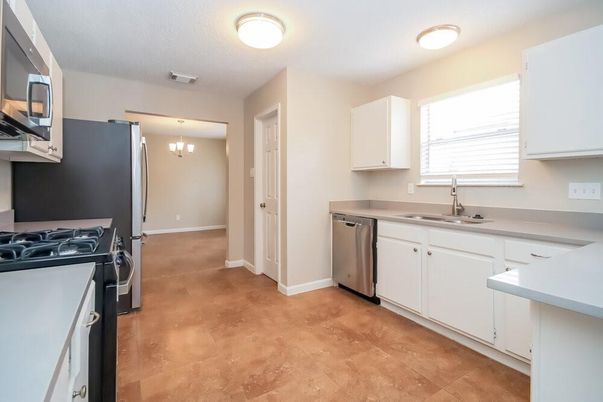 Chandelier, Interior, Kitchen, Recessed Lighting