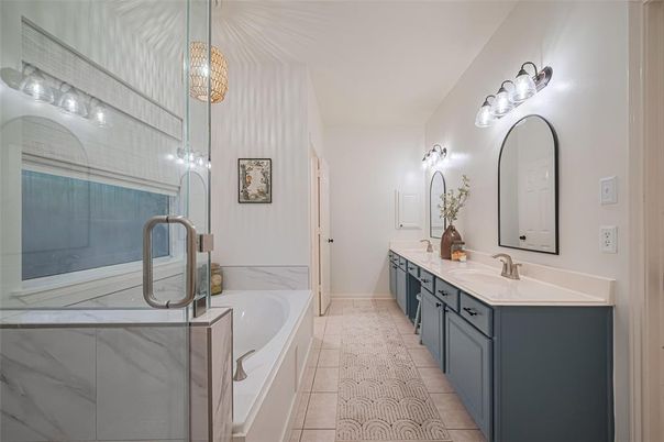 Bathroom, Dual Sink Vanities, Interior, Pendant Lights